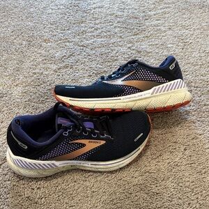 Brooks Adrenaline GTS Black and Purple sneakers running walking
